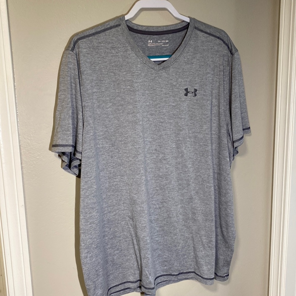 Gray under Armour v neck